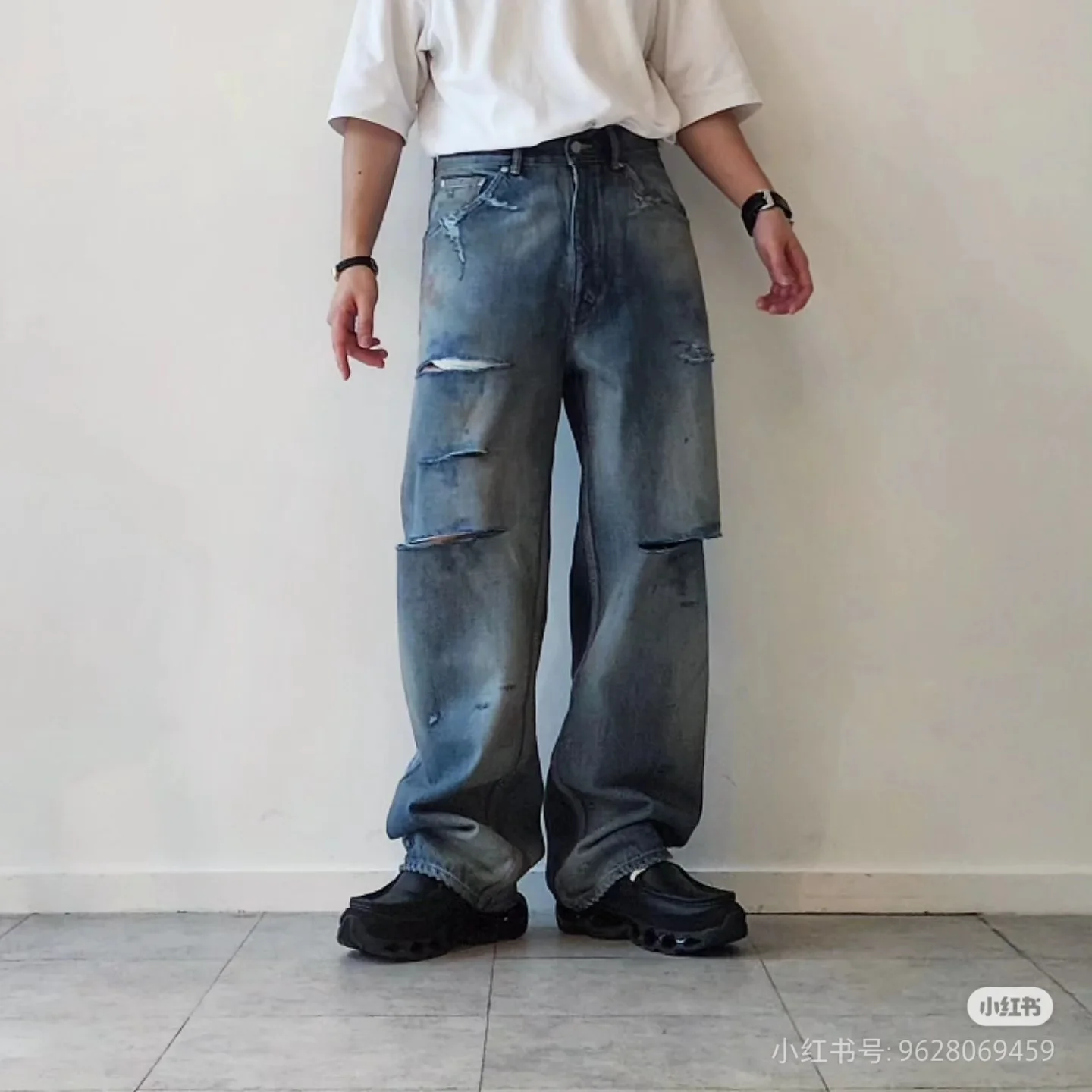 Ancellm Distressed Mud-Dyed Wide-Leg Jeans D21521864 — view 6