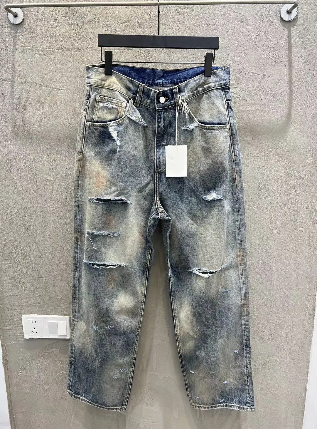 Ancellm Distressed Mud-Dyed Wide-Leg Jeans D21521864 — view 9