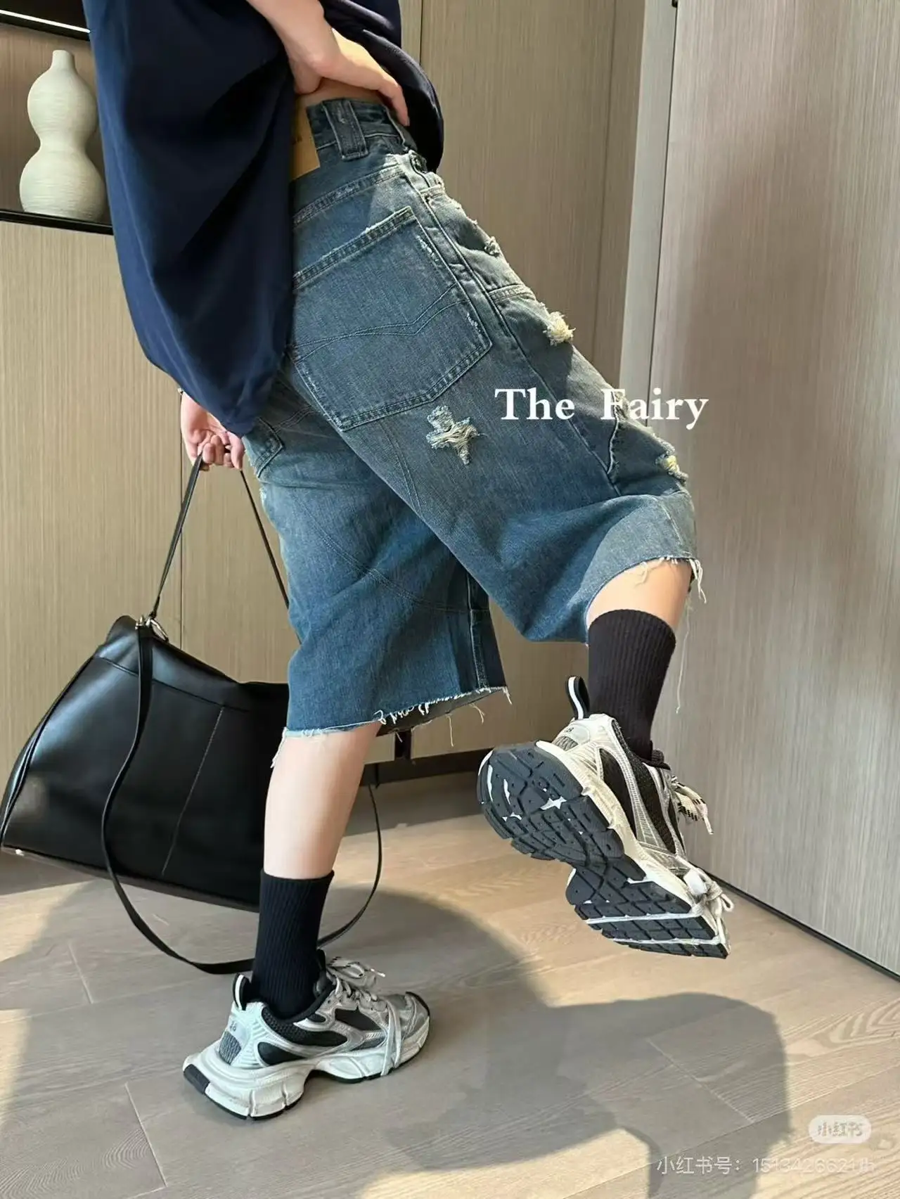 Baggy Distressed Denim Shorts D24520019 — view 5