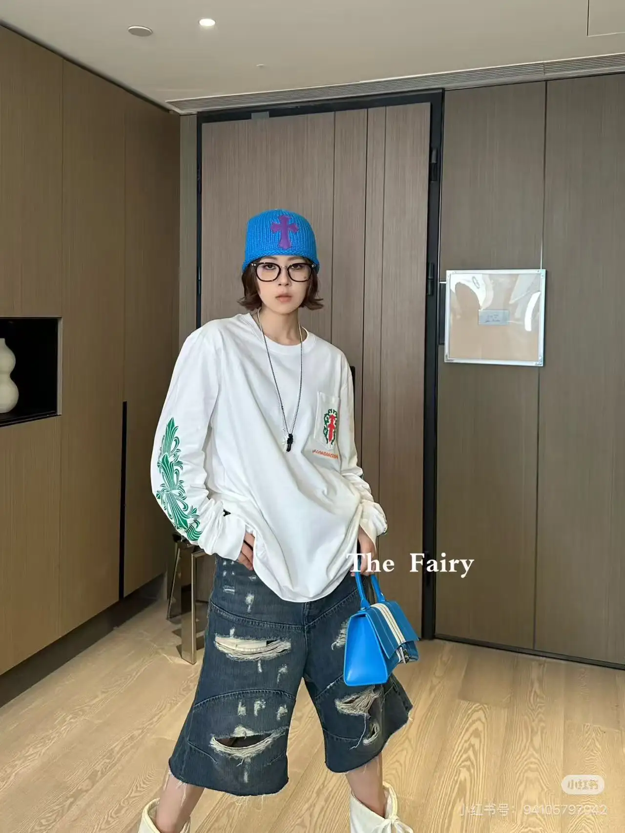 Baggy Distressed Denim Shorts D24520019 — view 6