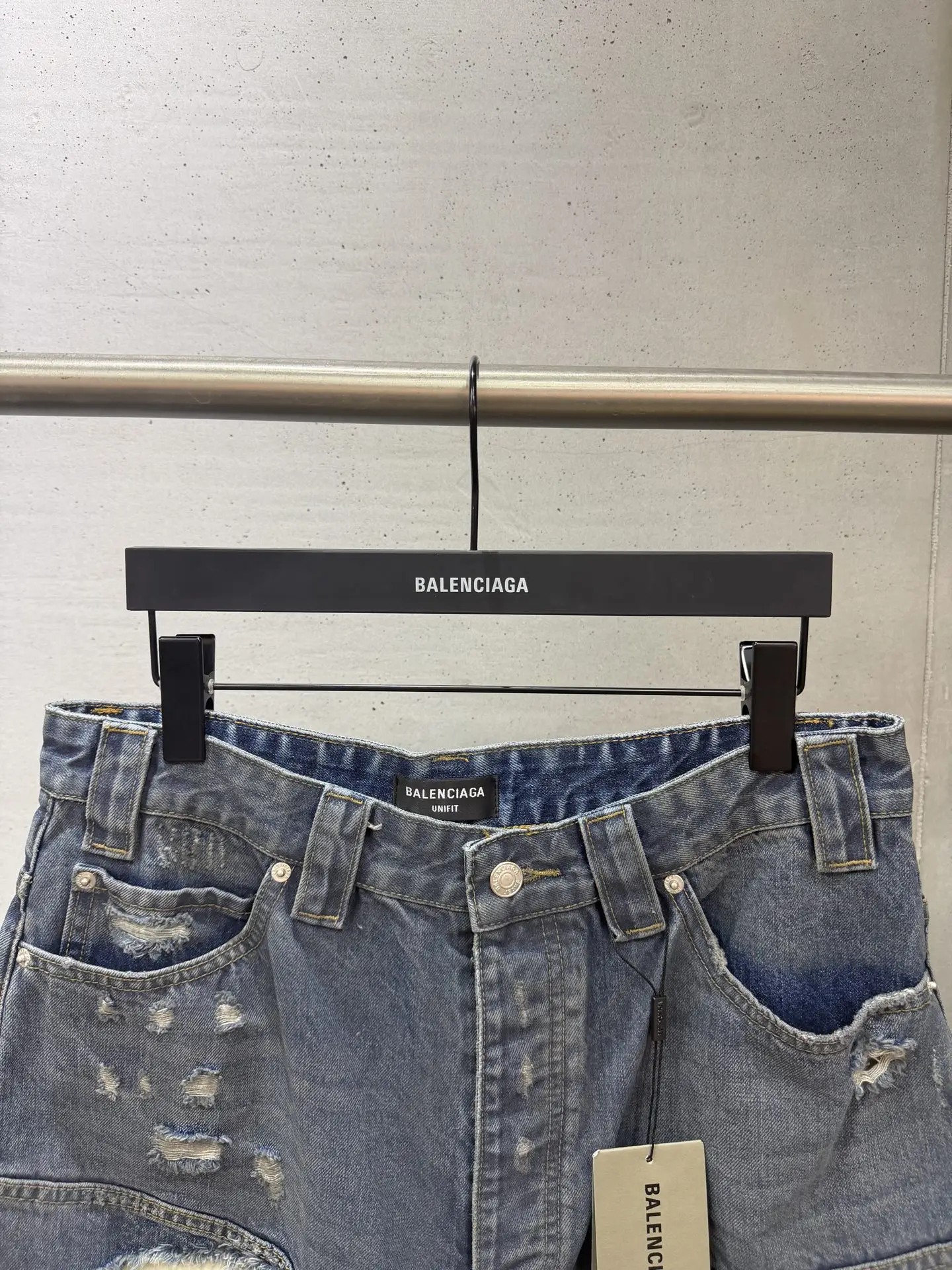 Baggy Distressed Denim Shorts D24520019 — view 12