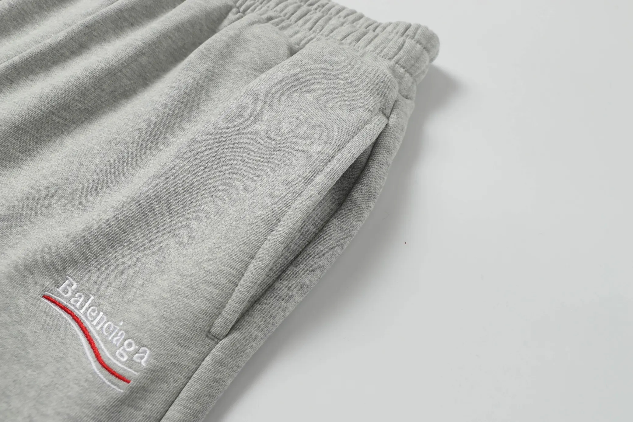 Logo Embroidered Cotton-Jersey Shorts D17520002 — view 3