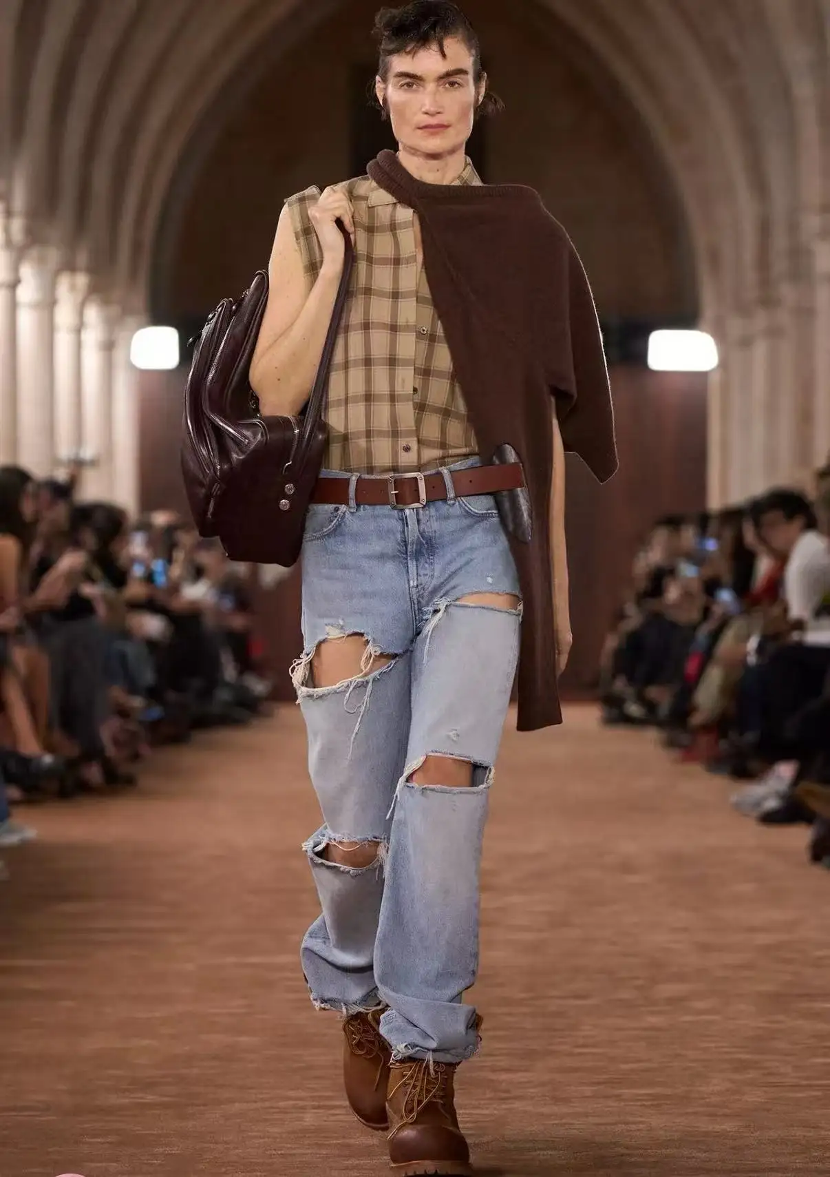 Distressed Straight-Leg Jeans D20521866 — view 2