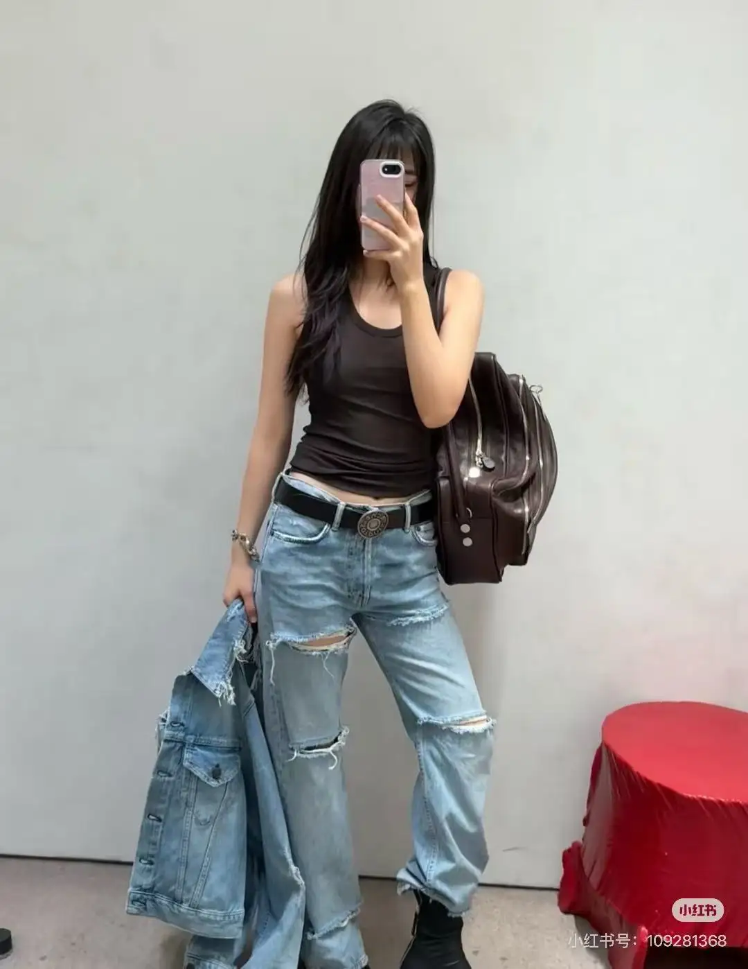 Distressed Straight-Leg Jeans D20521866 — view 5