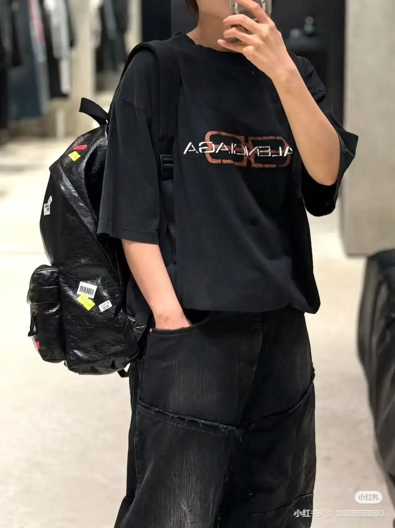 Faded Multi-Pocket Cargo Jeans D25019979 — view 8