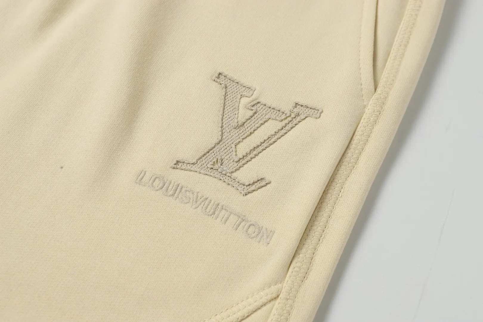 Logo Embroidered Cotton Jersey Shorts D20020005 — view 4