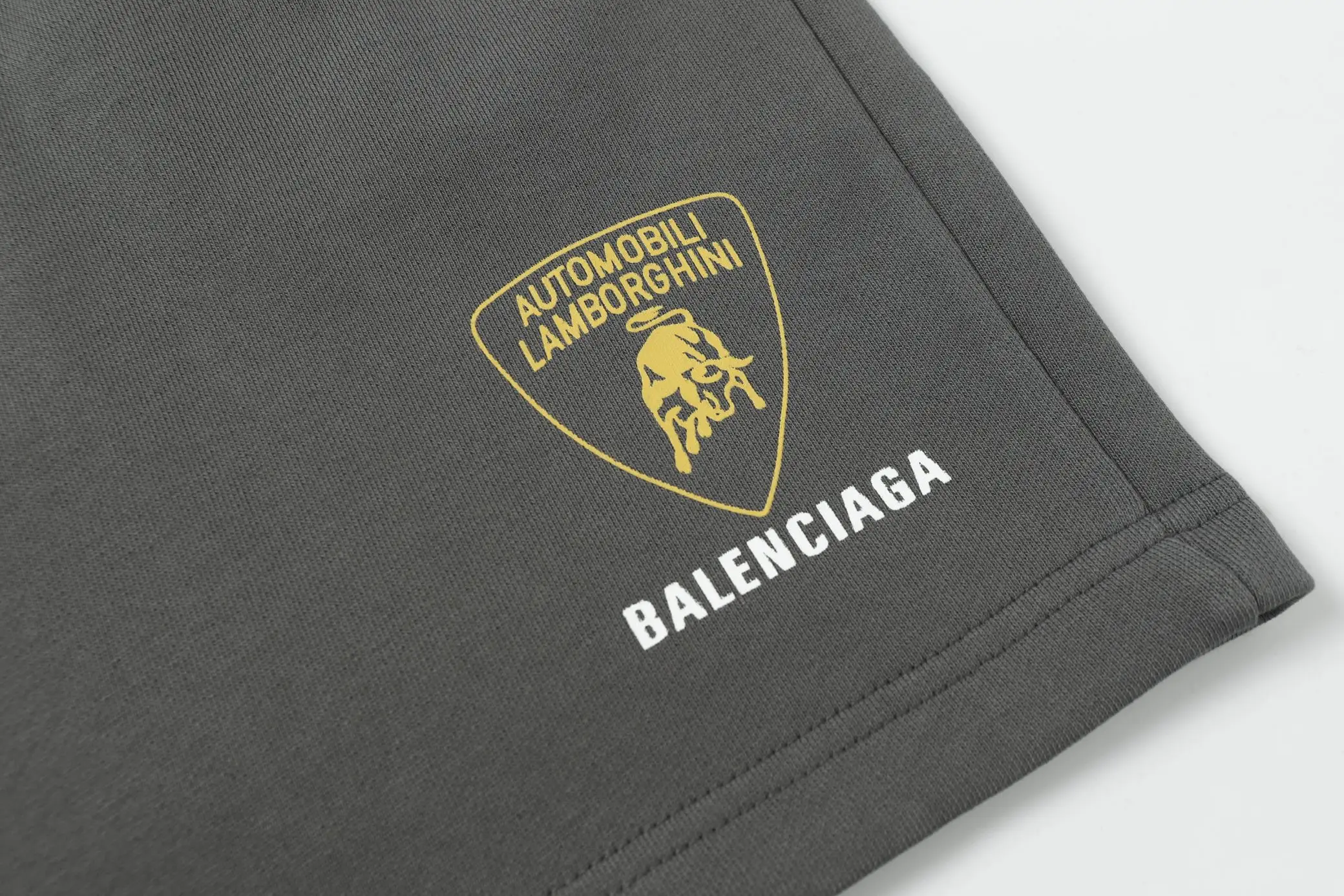 Logo-Print Fleece Sweat Shorts D18519996 — view 5