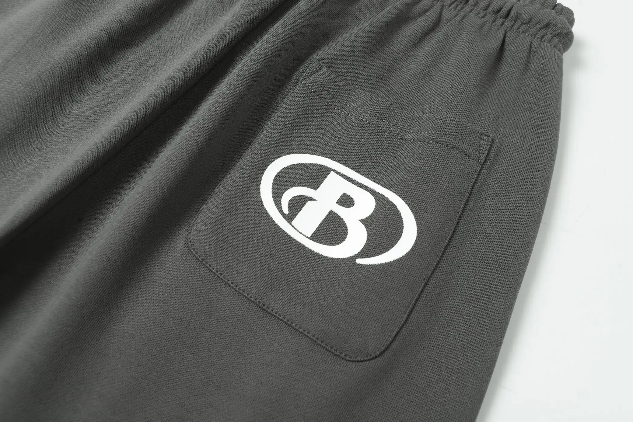 Logo-Embroidered Fleece Sweat Shorts D18519993 — view 5