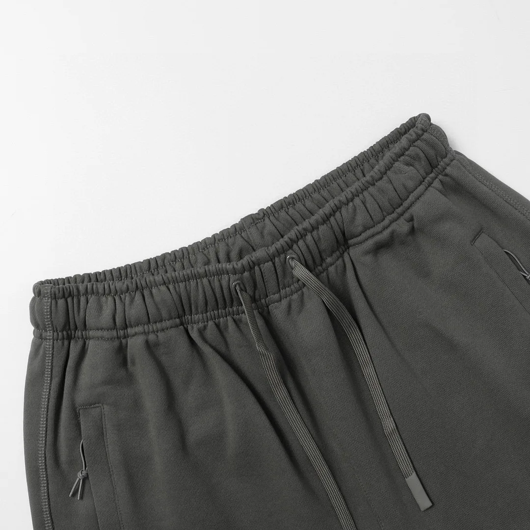 Balenciaga x Adidas Logo-Embroidered Fleece Shorts D18013233 — view 4