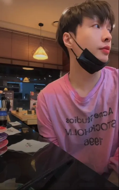 1996 Logo Print Slub Cotton Long-Sleeve T-Shirt D13025006