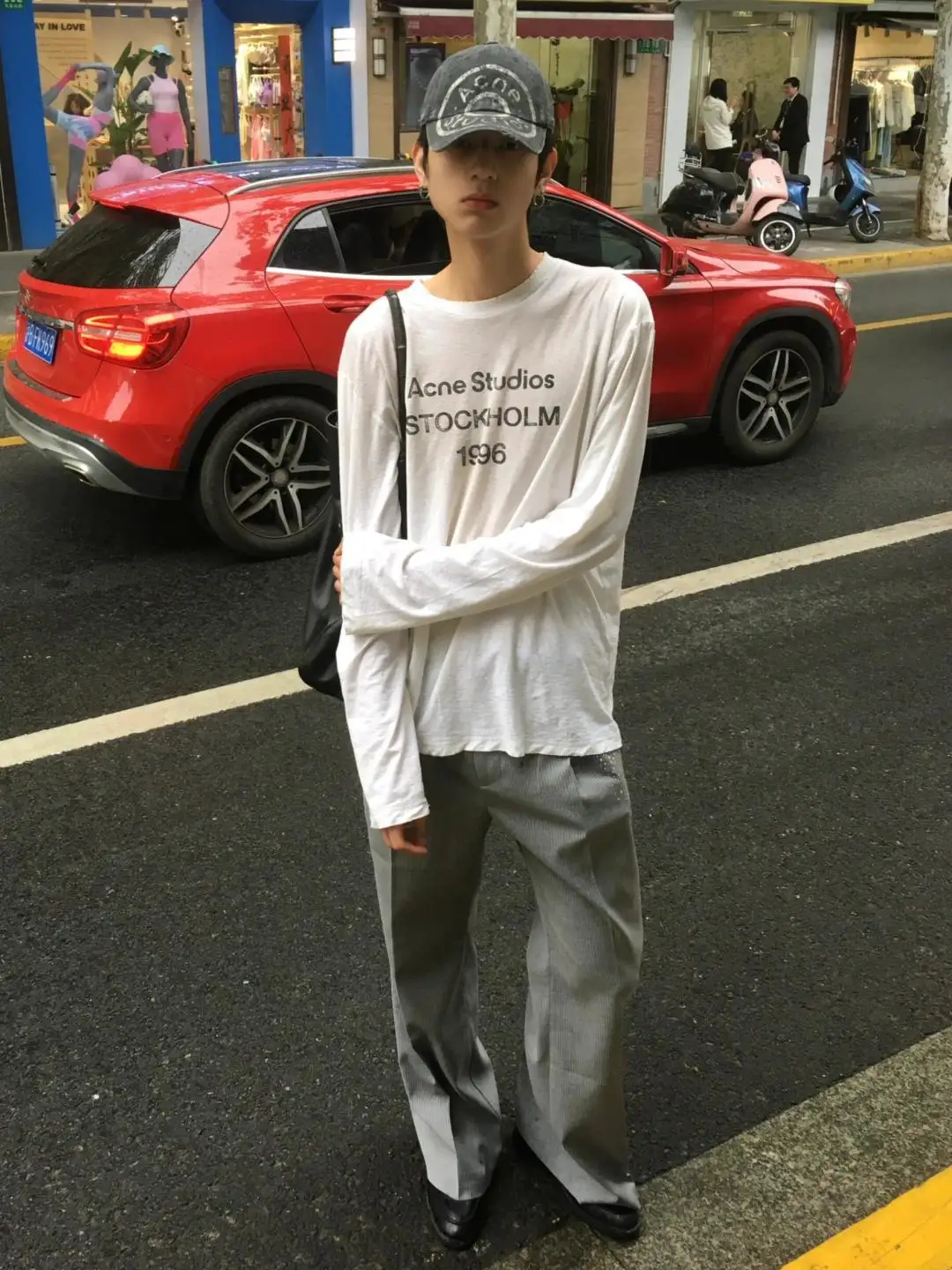 1996 Logo Print Slub Cotton Long-Sleeve T-Shirt D13025006 — view 16