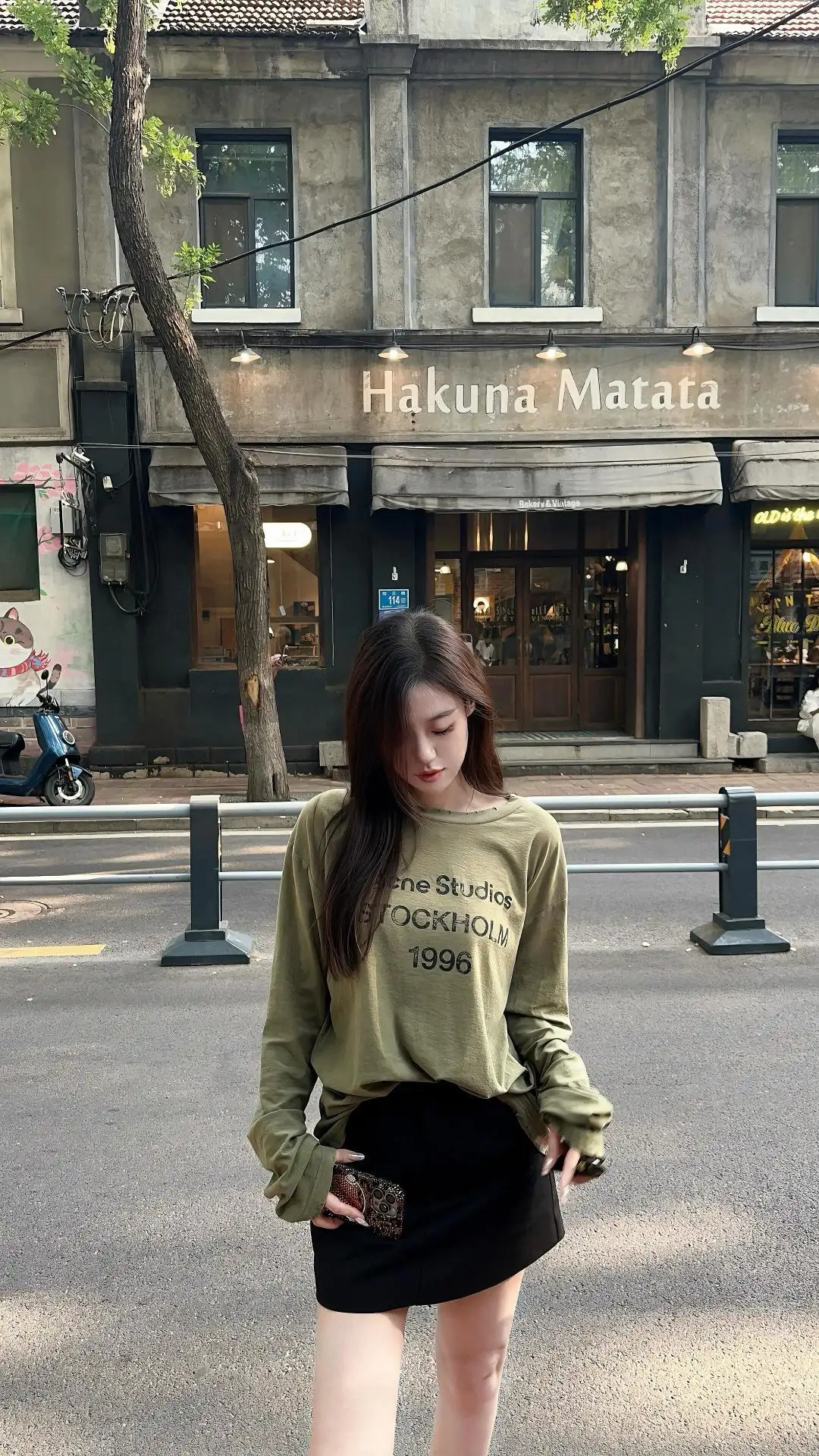 1996 Logo Print Slub Cotton Long-Sleeve T-Shirt D13025006 — view 81