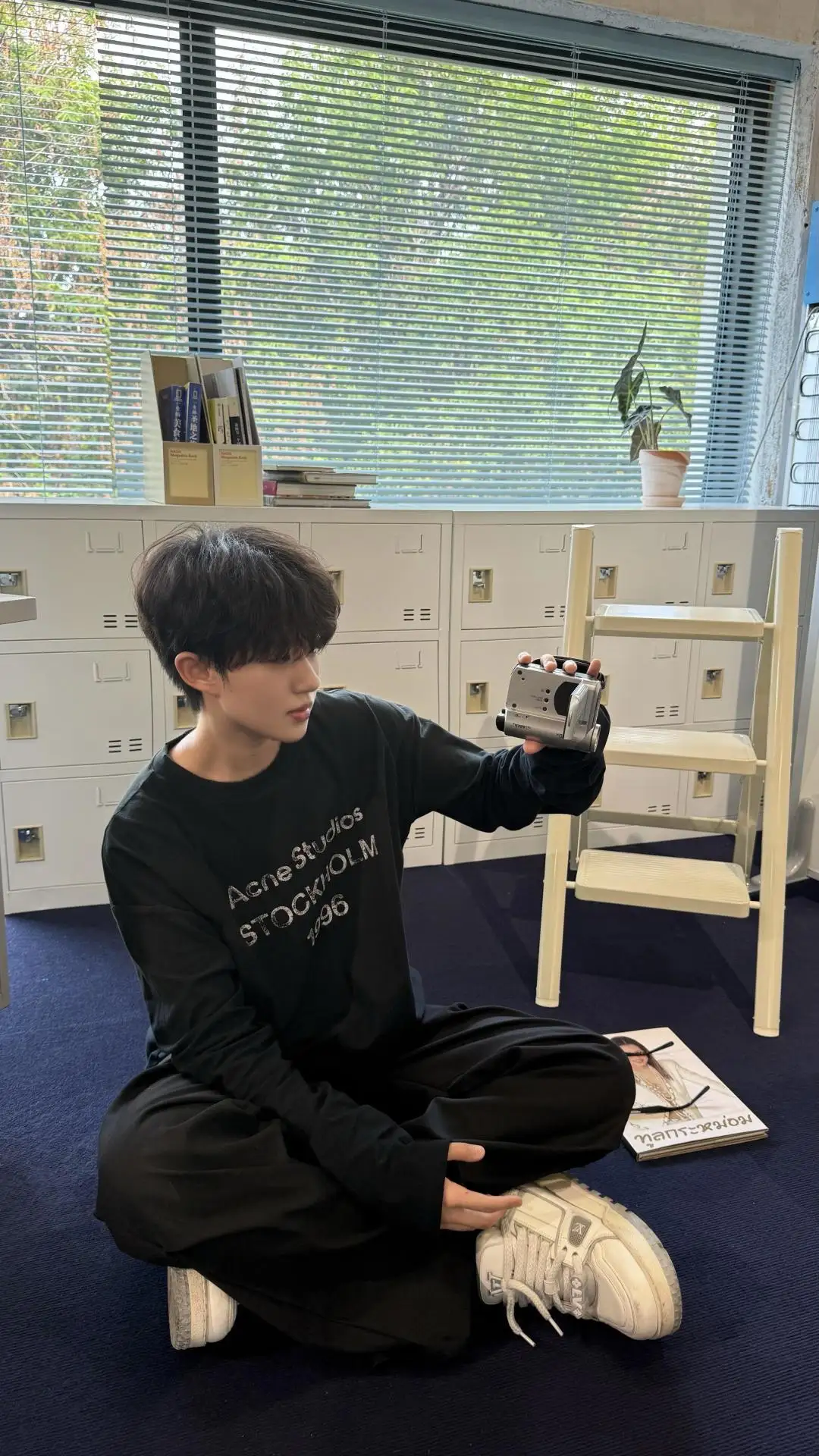 1996 Logo Print Slub Cotton Long-Sleeve T-Shirt D13025006 — view 94