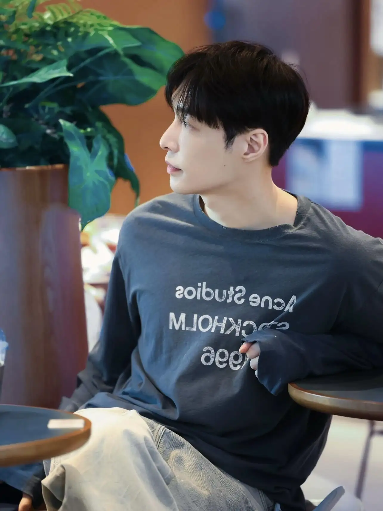 1996 Logo Print Long-Sleeved T-Shirt D13024975 — view 150