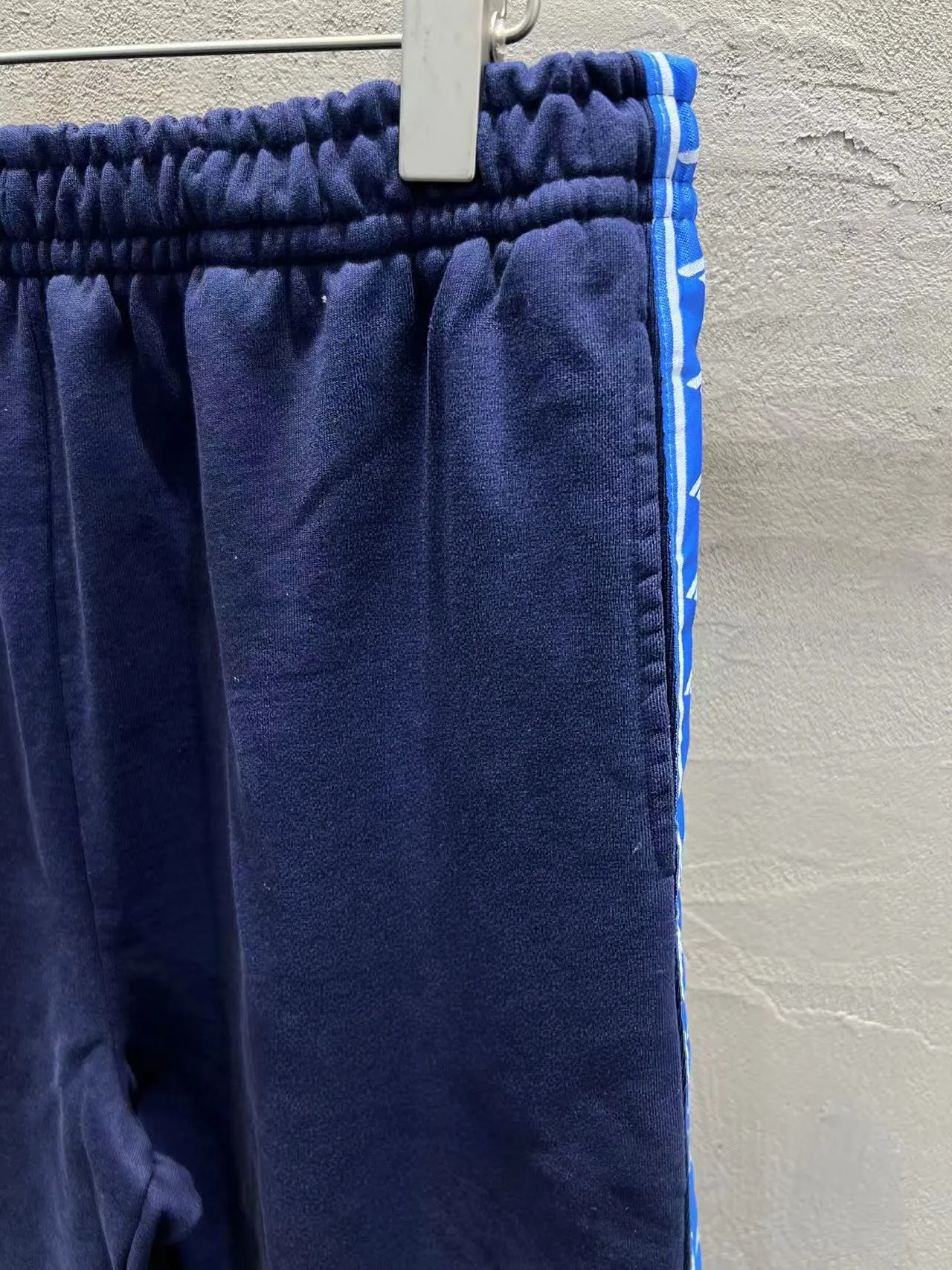 Logo-Stripe Baggy Cotton Sweatpants D22519920 — view 4