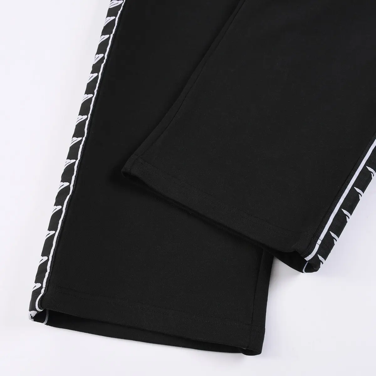 Logo-Stripe Baggy Cotton-Jersey Sweatpants D22520016 — view 6