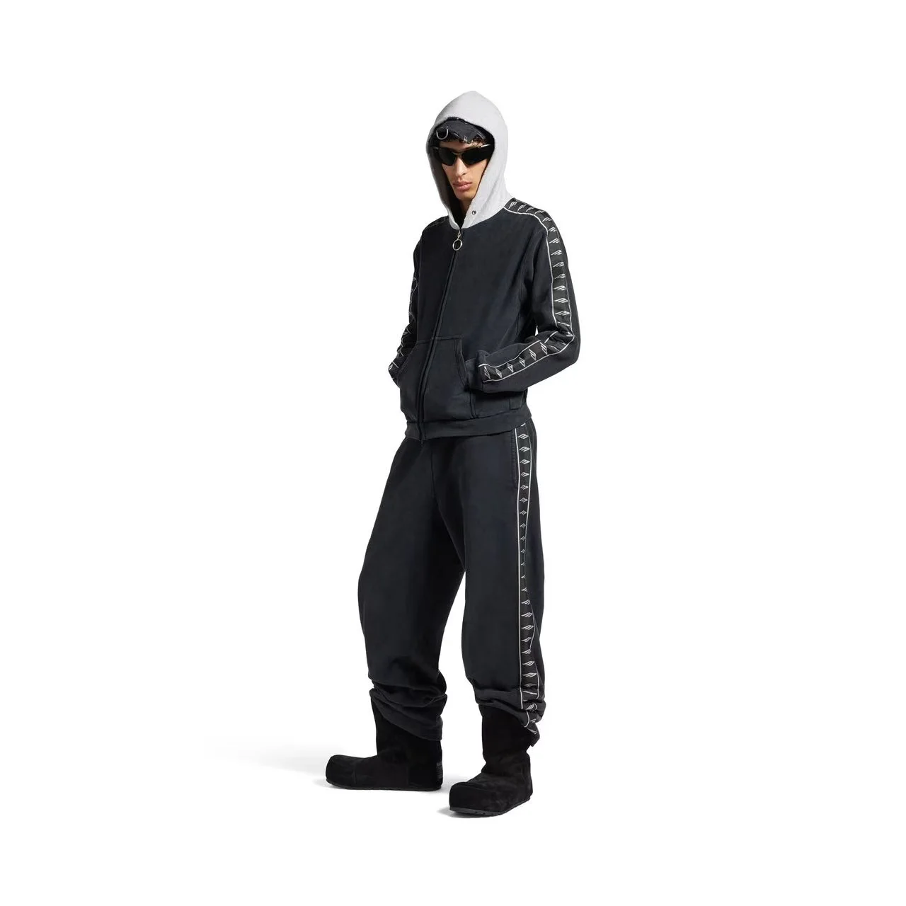 Stripe Baggy Logo-Tape Sweatpants D22519916