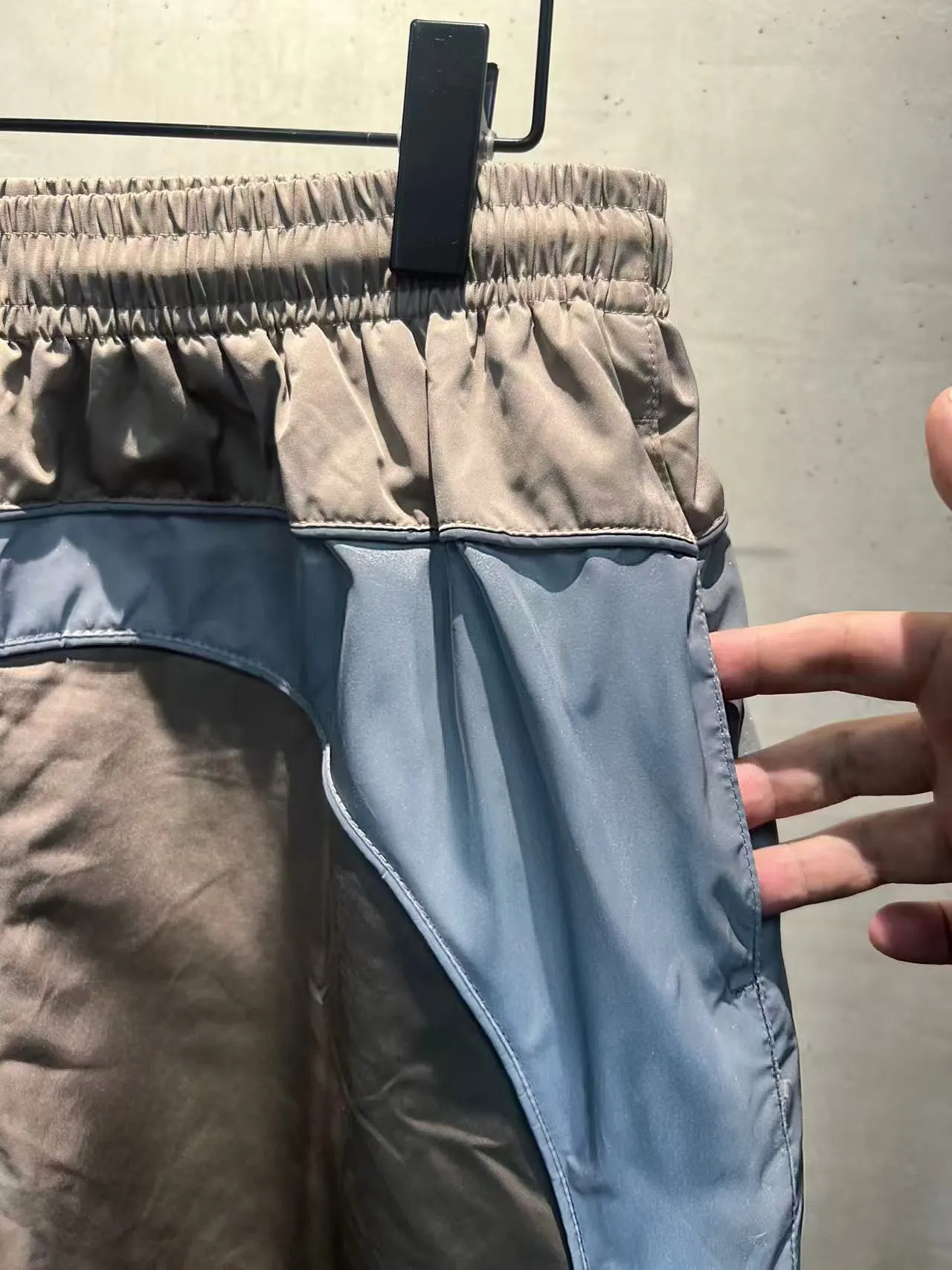 Bodies Reflective Poplin Sports Shorts D21019975 — view 22
