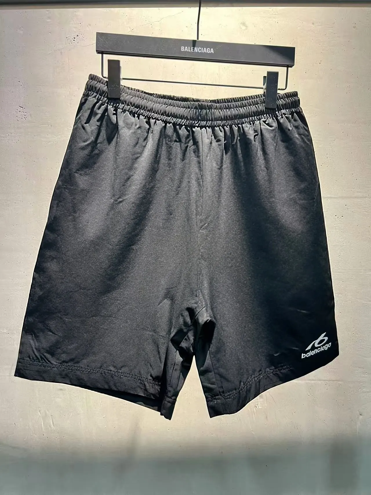 Bodies Reflective Poplin Sports Shorts D17519976 — view 13
