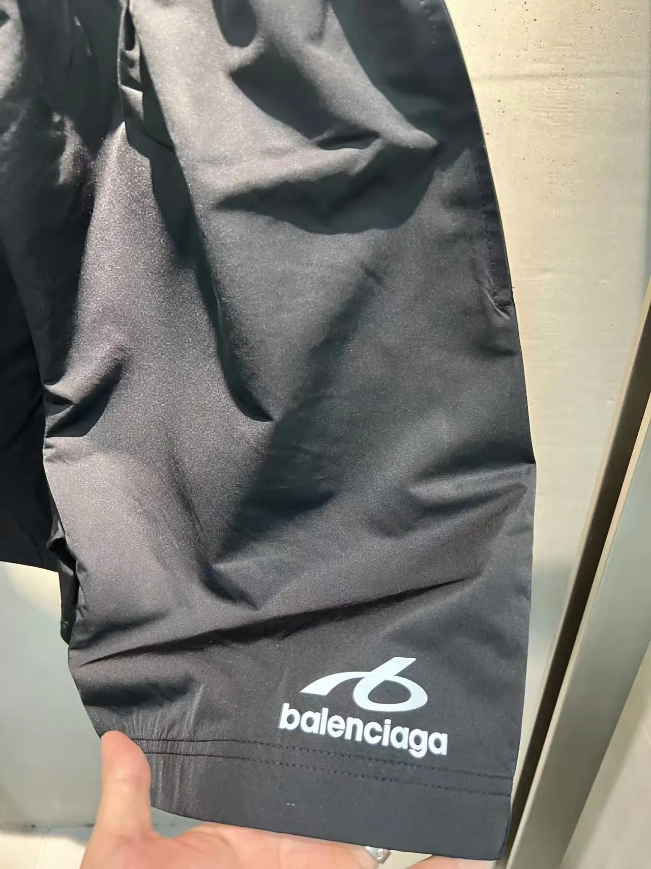 Bodies Reflective Poplin Sports Shorts D17519976 — view 16