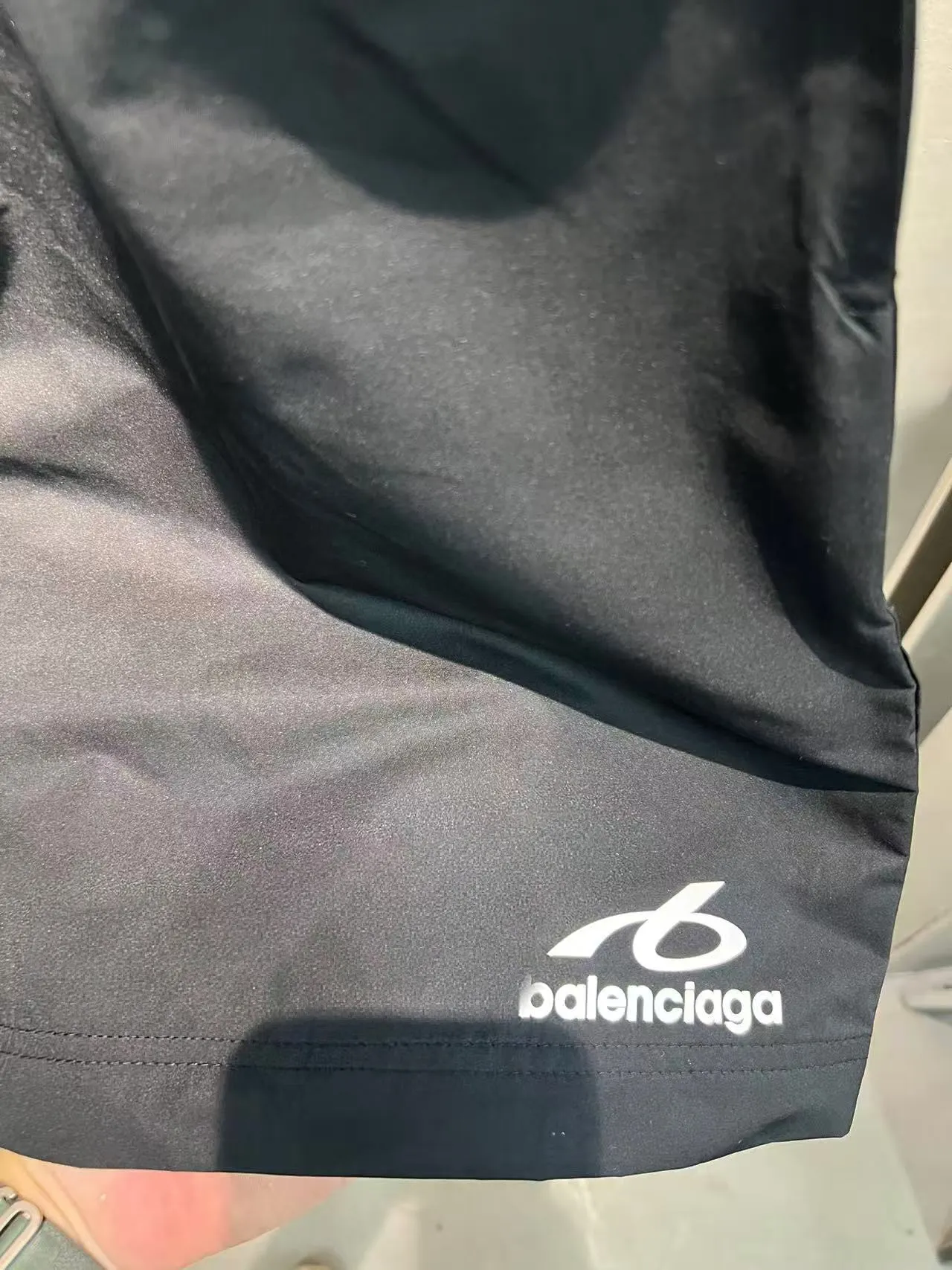 Bodies Reflective Poplin Sports Shorts D17519976 — view 17