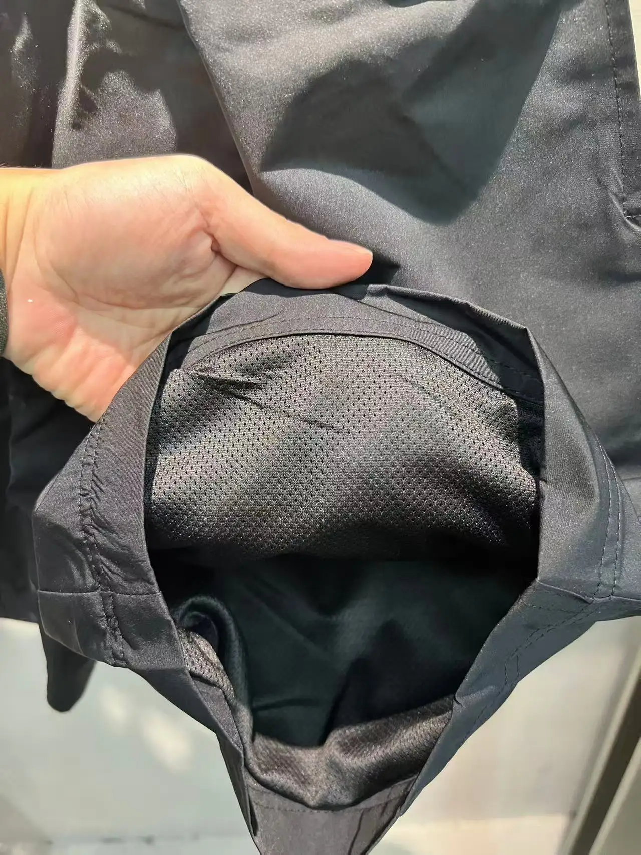 Bodies Reflective Poplin Sports Shorts D17519976 — view 18