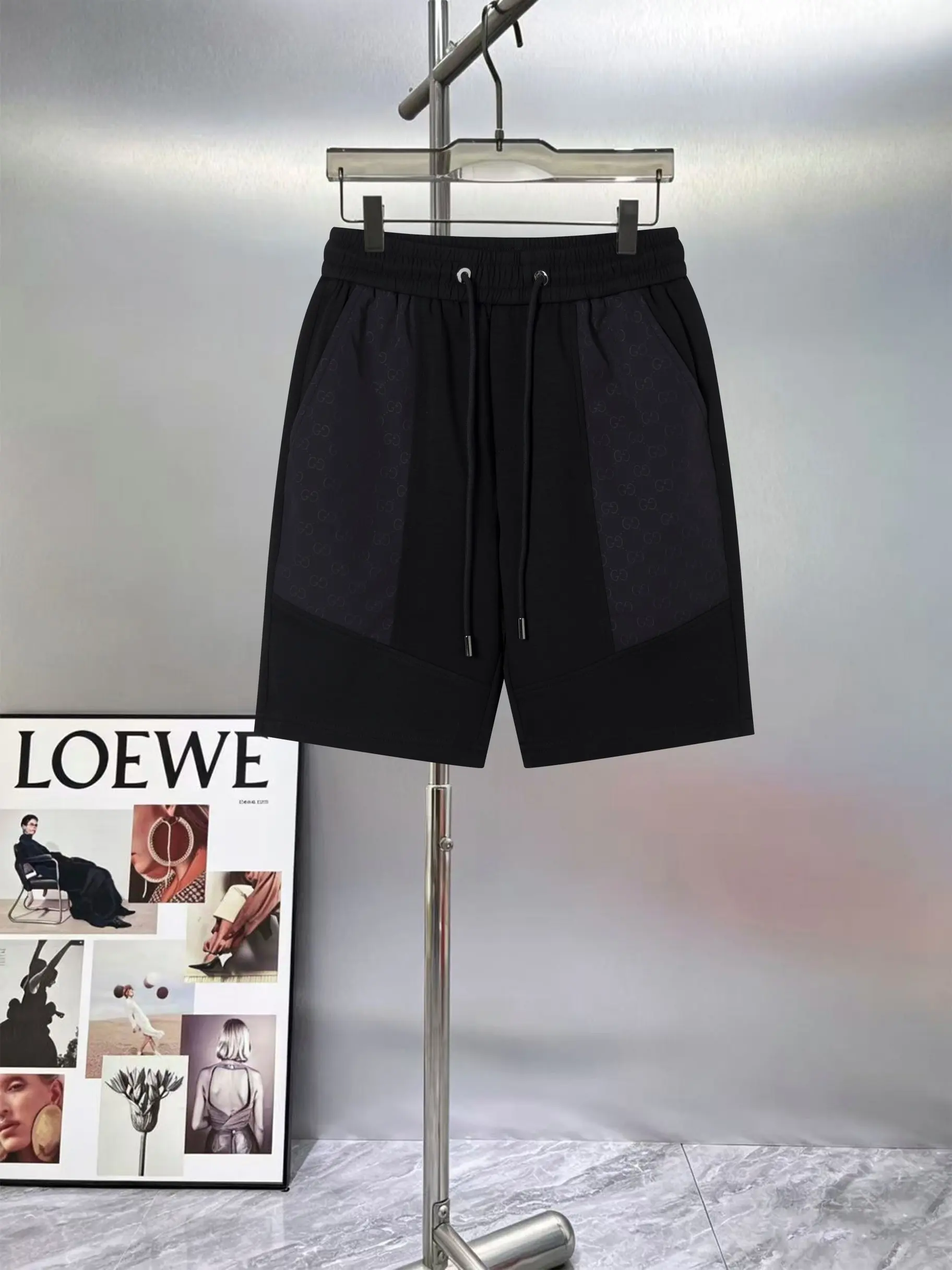 Logo-Panelled Drawstring Casual Shorts D14011426