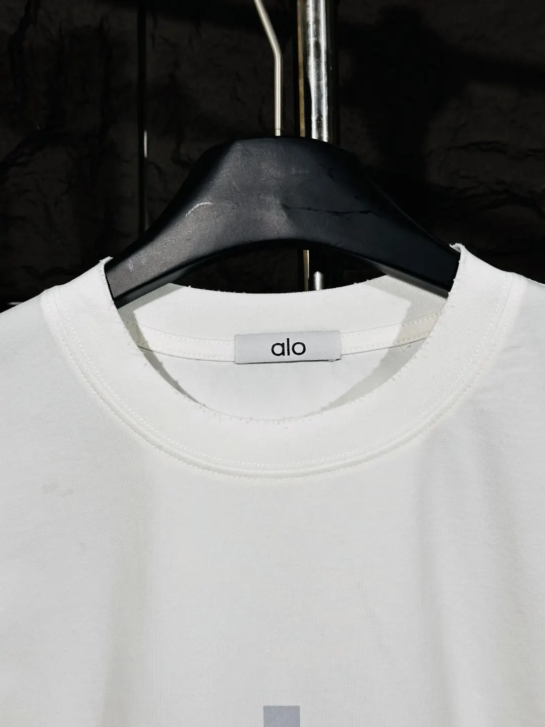 Distressed Logo Reflective T-Shirt D4515745 — view 4