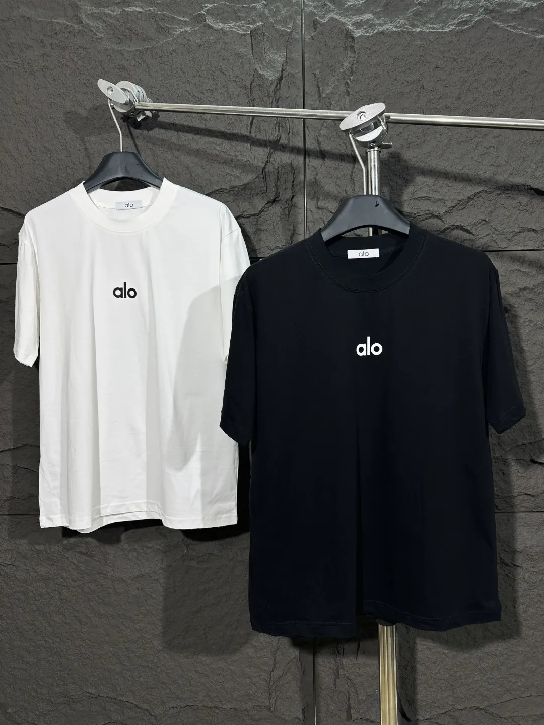 Distressed Logo Cotton T-Shirt D4515743