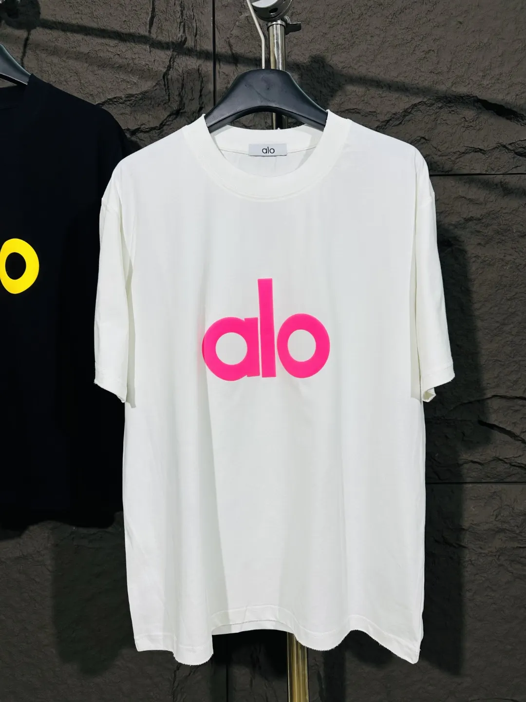 Distressed Logo Cotton T-Shirt D4515742 — view 2