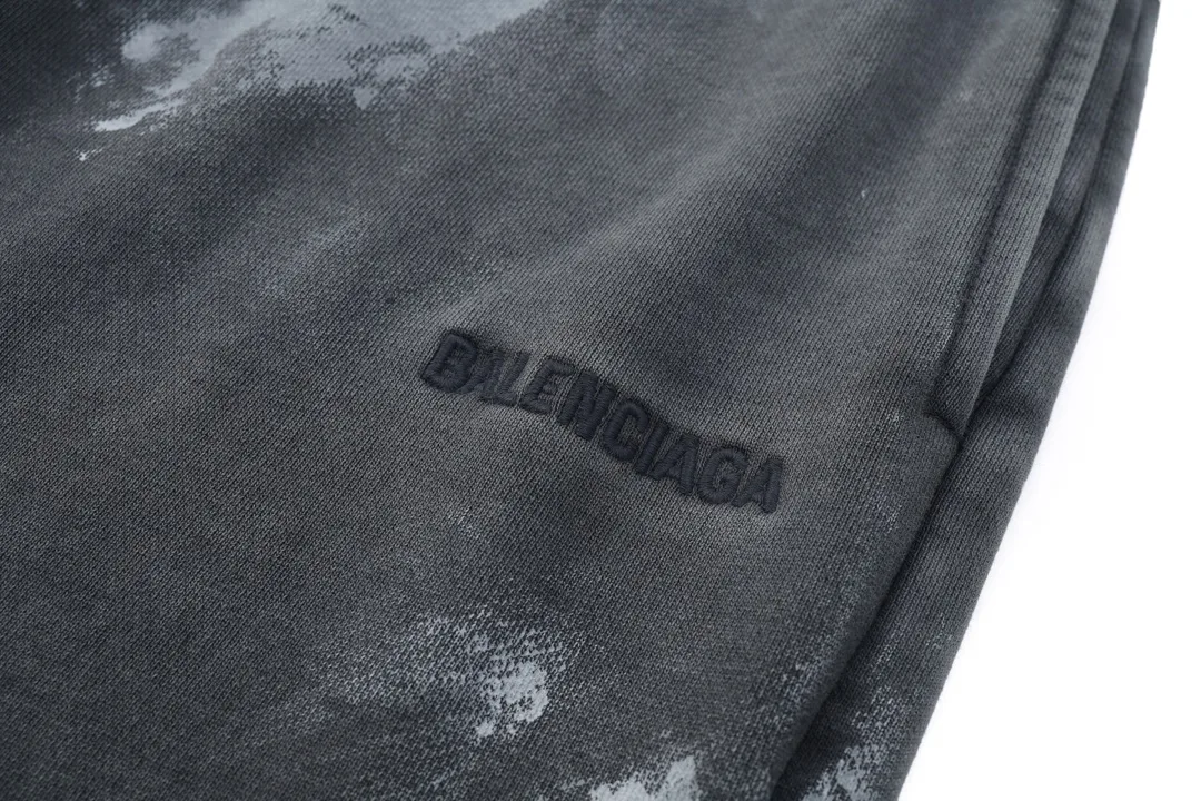Graffiti Paint-Splatter Embroidered Sweats D30920113 — view 12