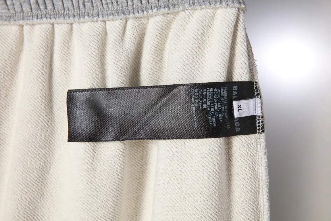 Logo-Embroidered Distressed Wide-Leg Sweats D32512996 — view 9