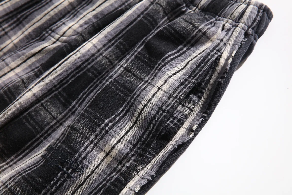 Distressed Plaid Wide-Leg Trousers D25920095 — view 4