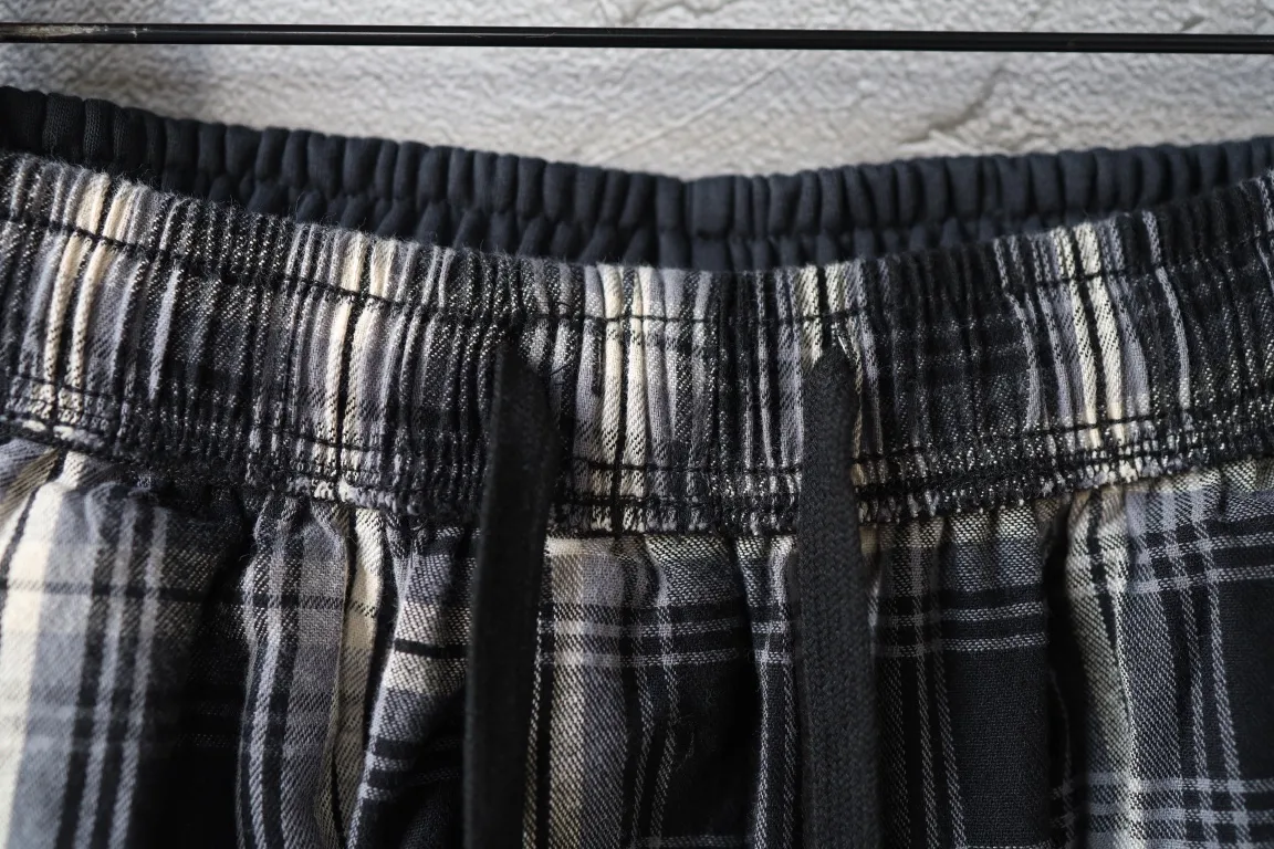 Distressed Plaid Wide-Leg Trousers D25920095 — view 13