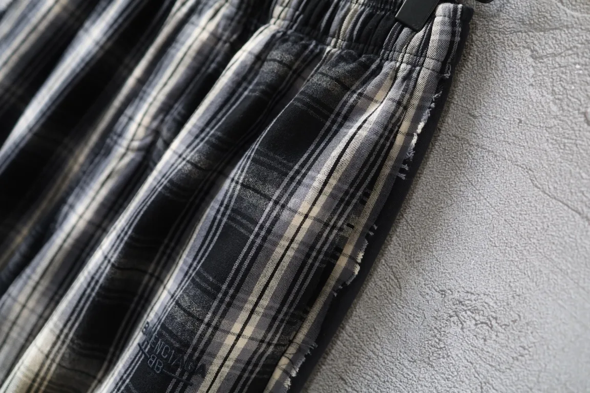 Distressed Plaid Wide-Leg Trousers D25920095 — view 14