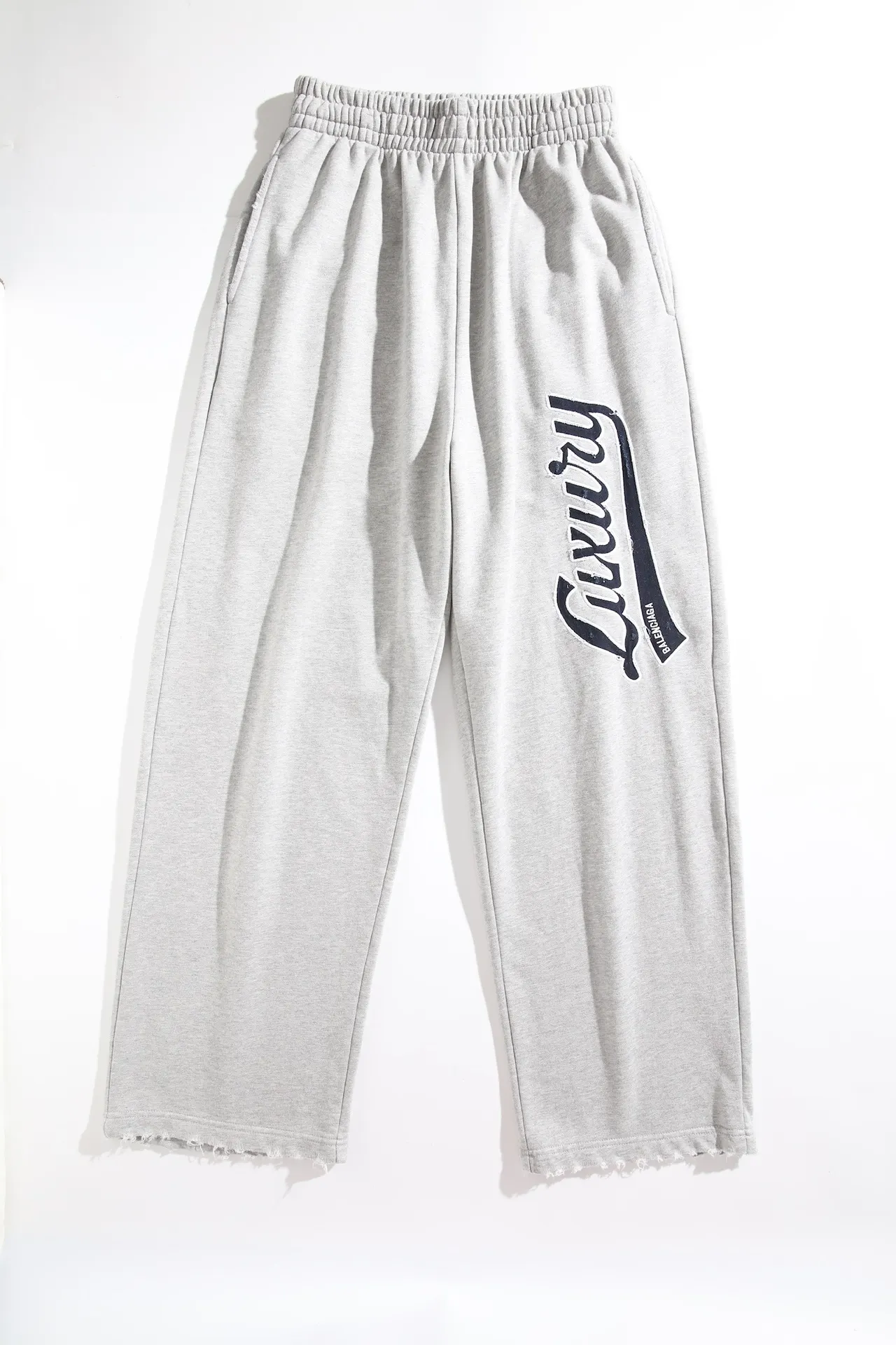 Logo Embroidered Distressed Sweatpants D28912942