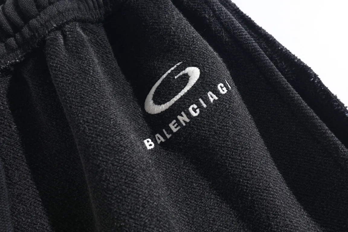 Logo-Embroidered Washed Cotton Sweatpants D29912940 — view 4