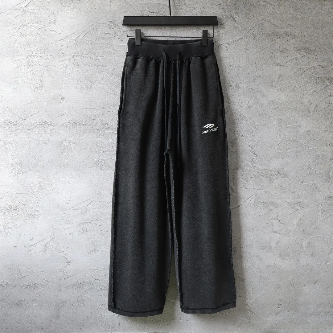 3B Logo Embroidered Inside-Out Sweatpants D29912937