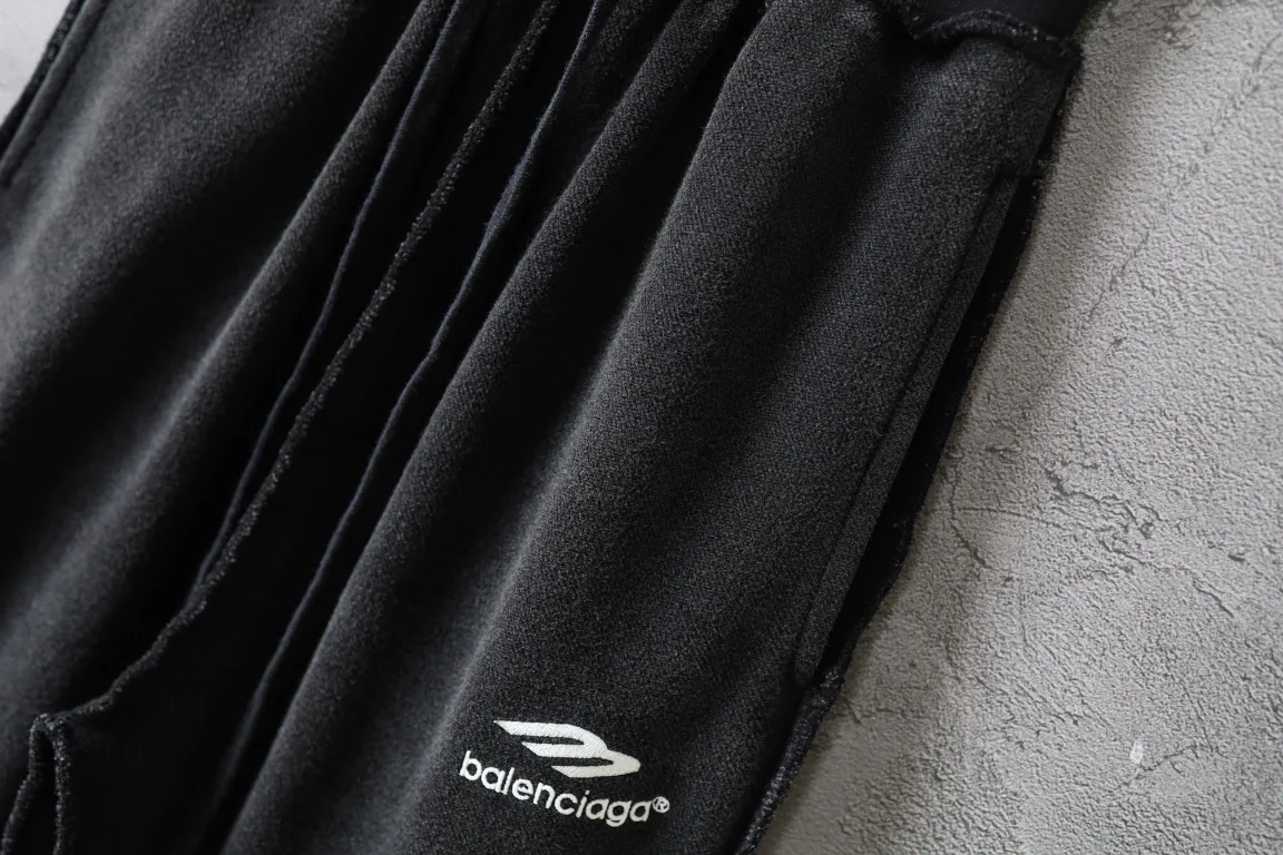3B Logo Embroidered Inside-Out Sweatpants D29912937 — view 4