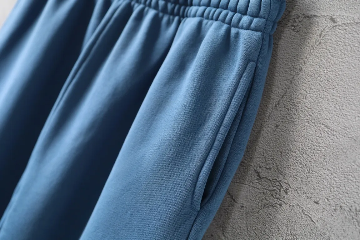 3B Logo Embroidered Wide-Leg Sweatpants D26912935 — view 4