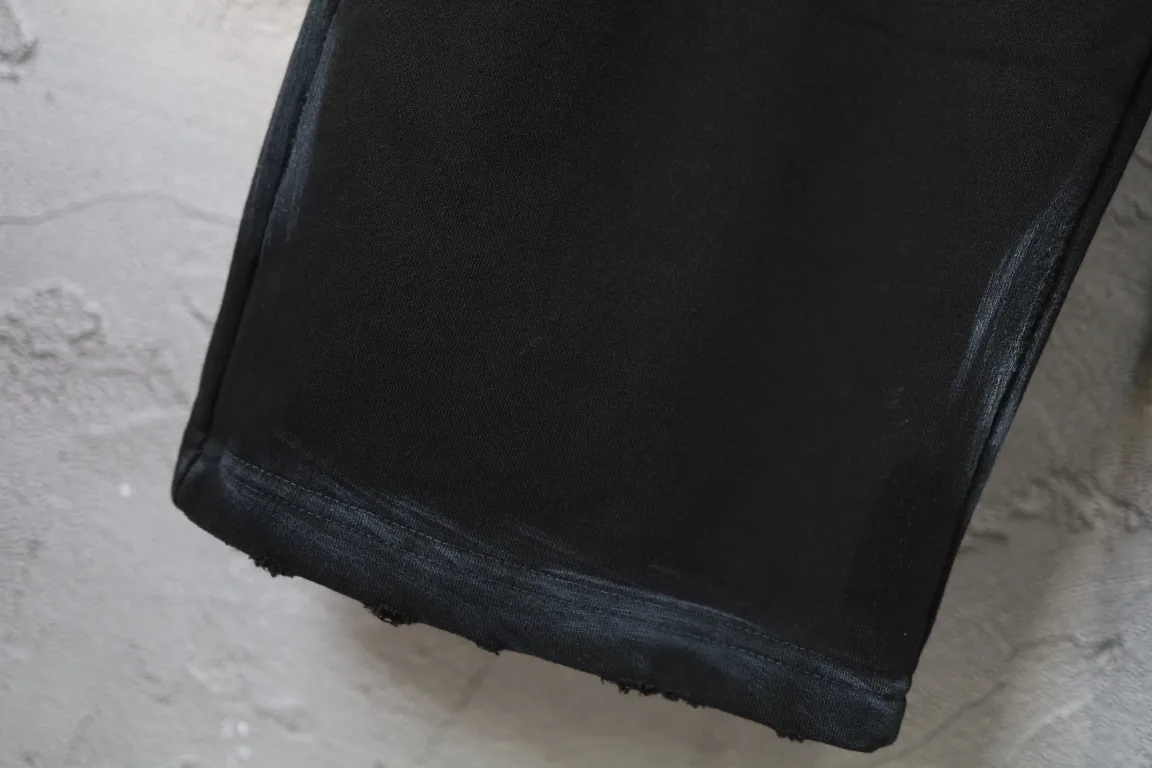 Signature Print Distressed Sweatpants D27922610 — view 5