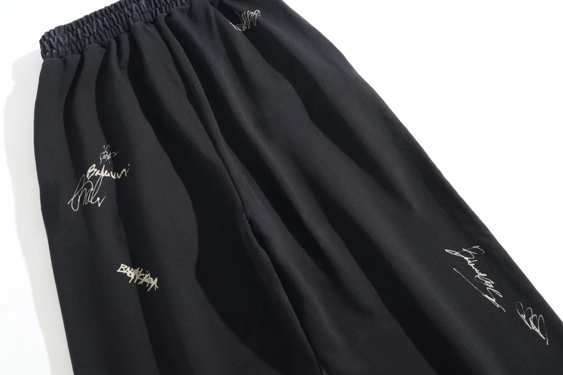 Signature Print Distressed Sweatpants D27922610 — view 13