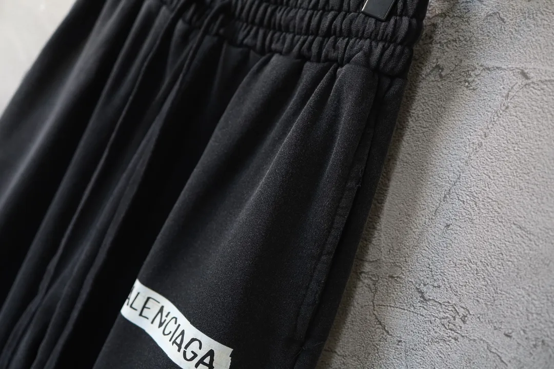 Logo Print Distressed Cotton-Jersey Sweatpants D31912931 — view 4