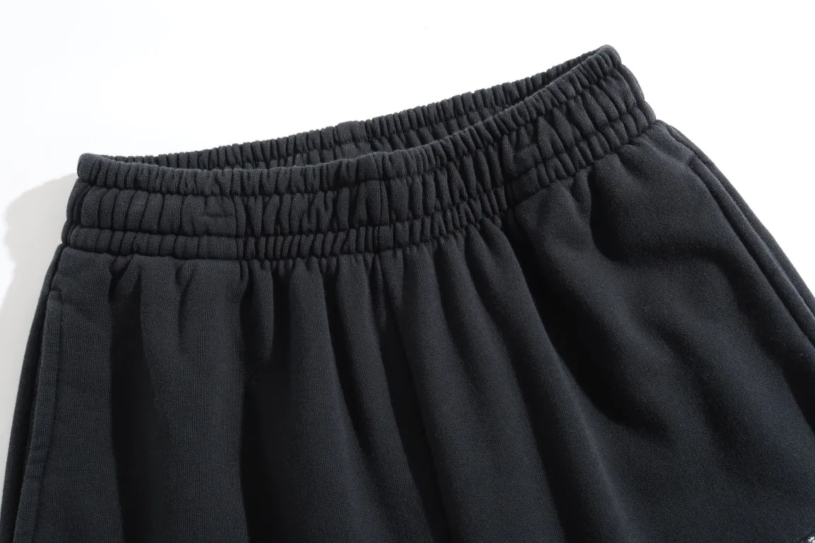 Lion Crest Embroidered Wide-Leg Sweats D25520076 — view 4