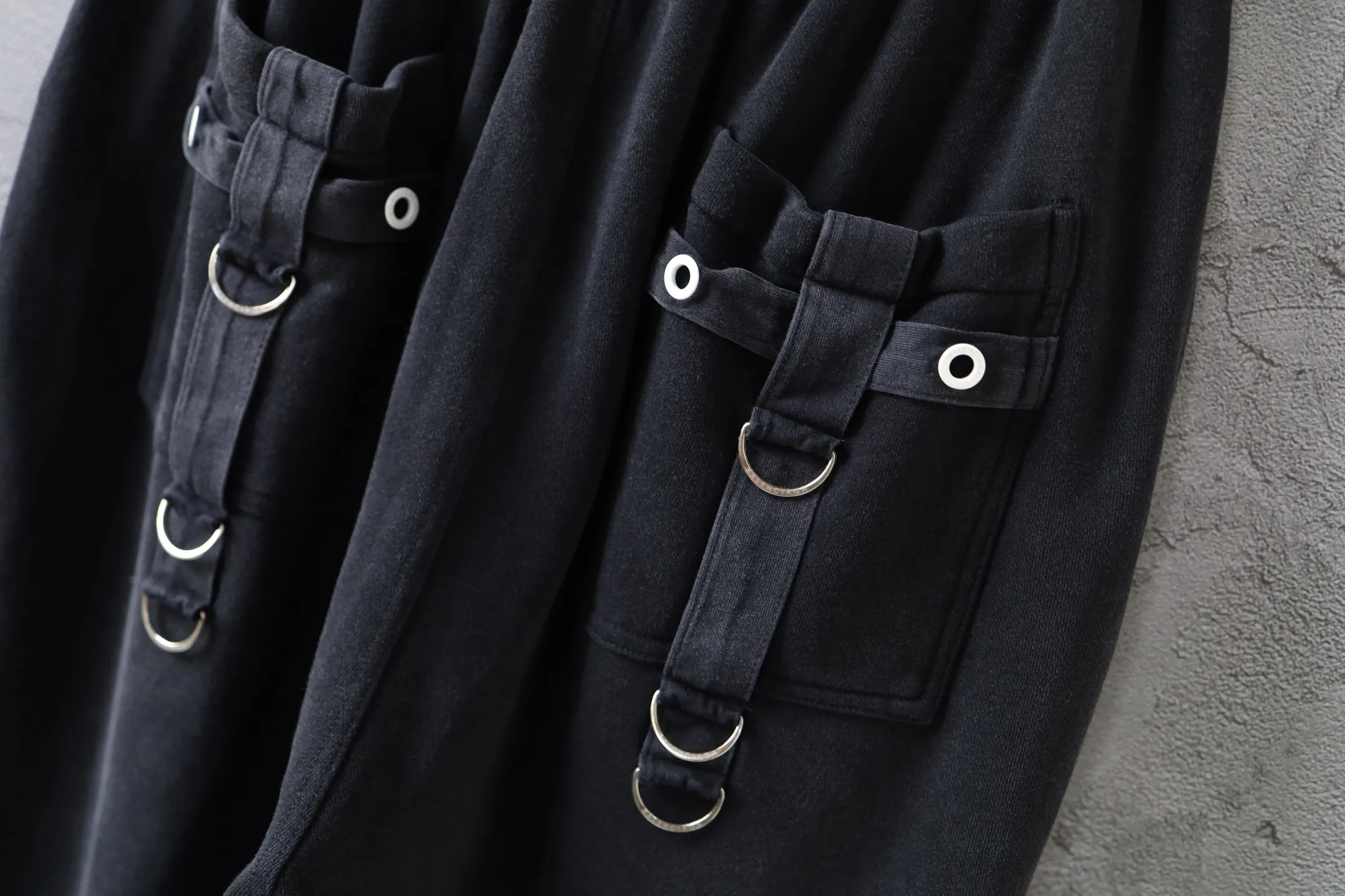 Washed Cotton Cargo Sweatpants D39922590 — view 4
