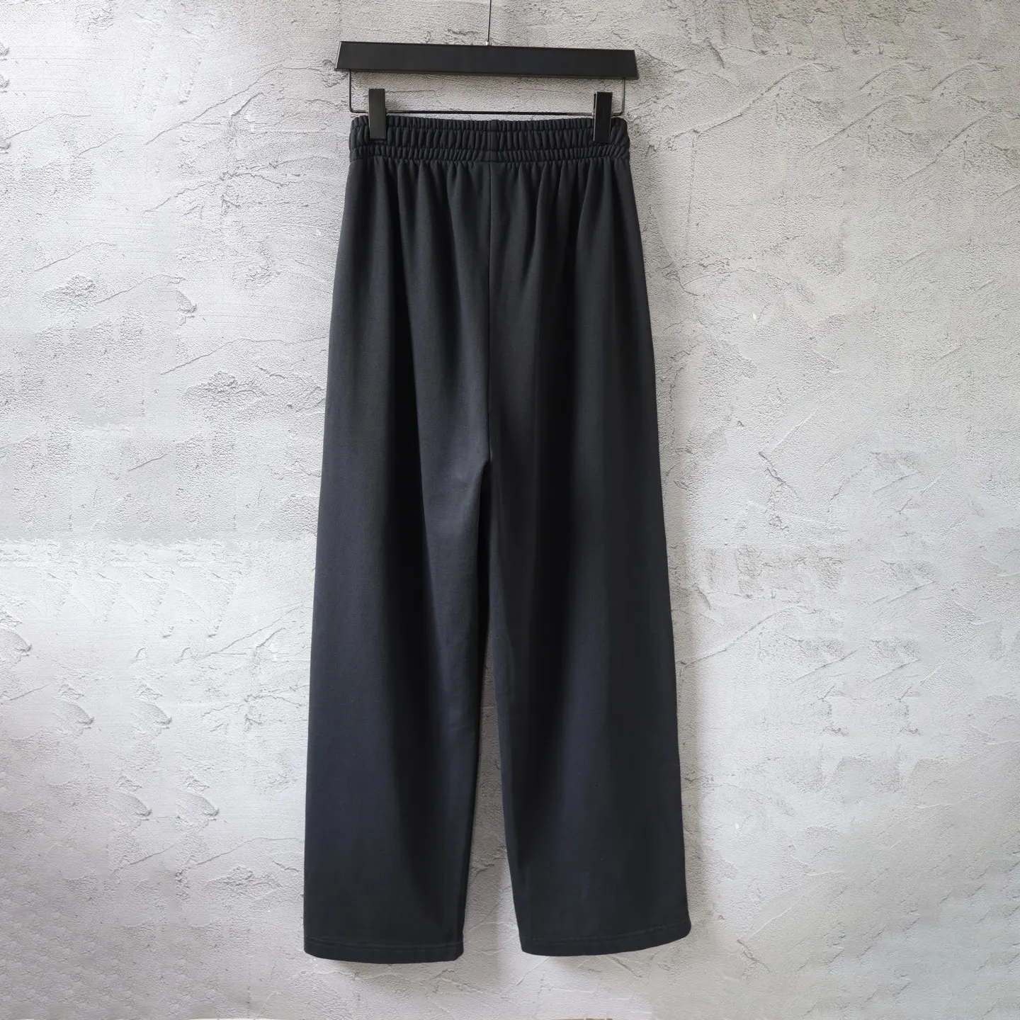 Logo Embroidered Wide-Leg Sweats D22522577 — view 2