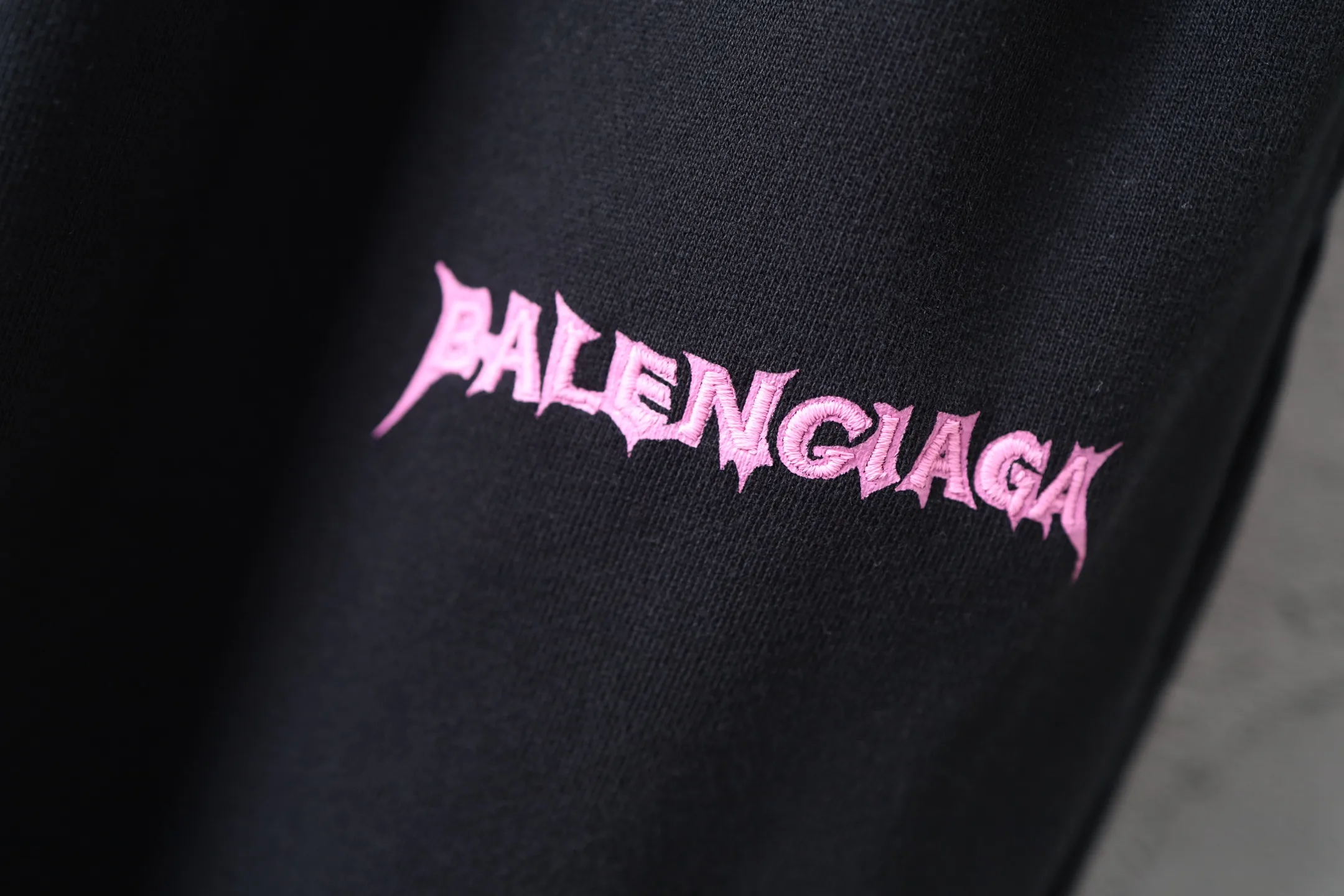 Logo Embroidered Wide-Leg Sweats D22522577 — view 4
