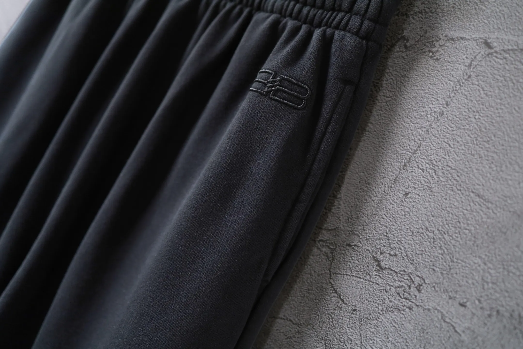 Logo Embroidered Wide-Leg Sweatpants D21522588 — view 5