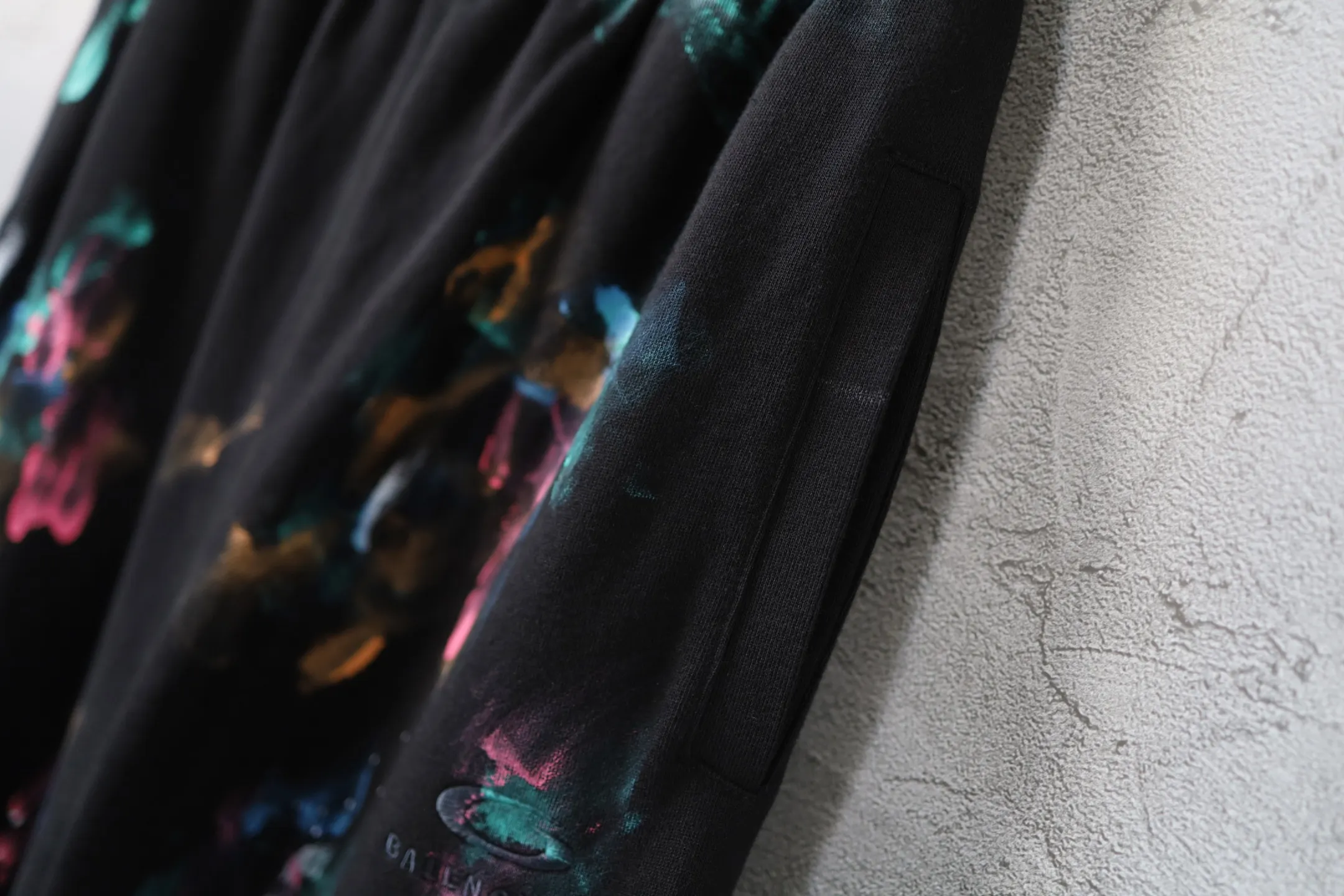 Graffiti Print Oversized Sweatpants D29922574 — view 3