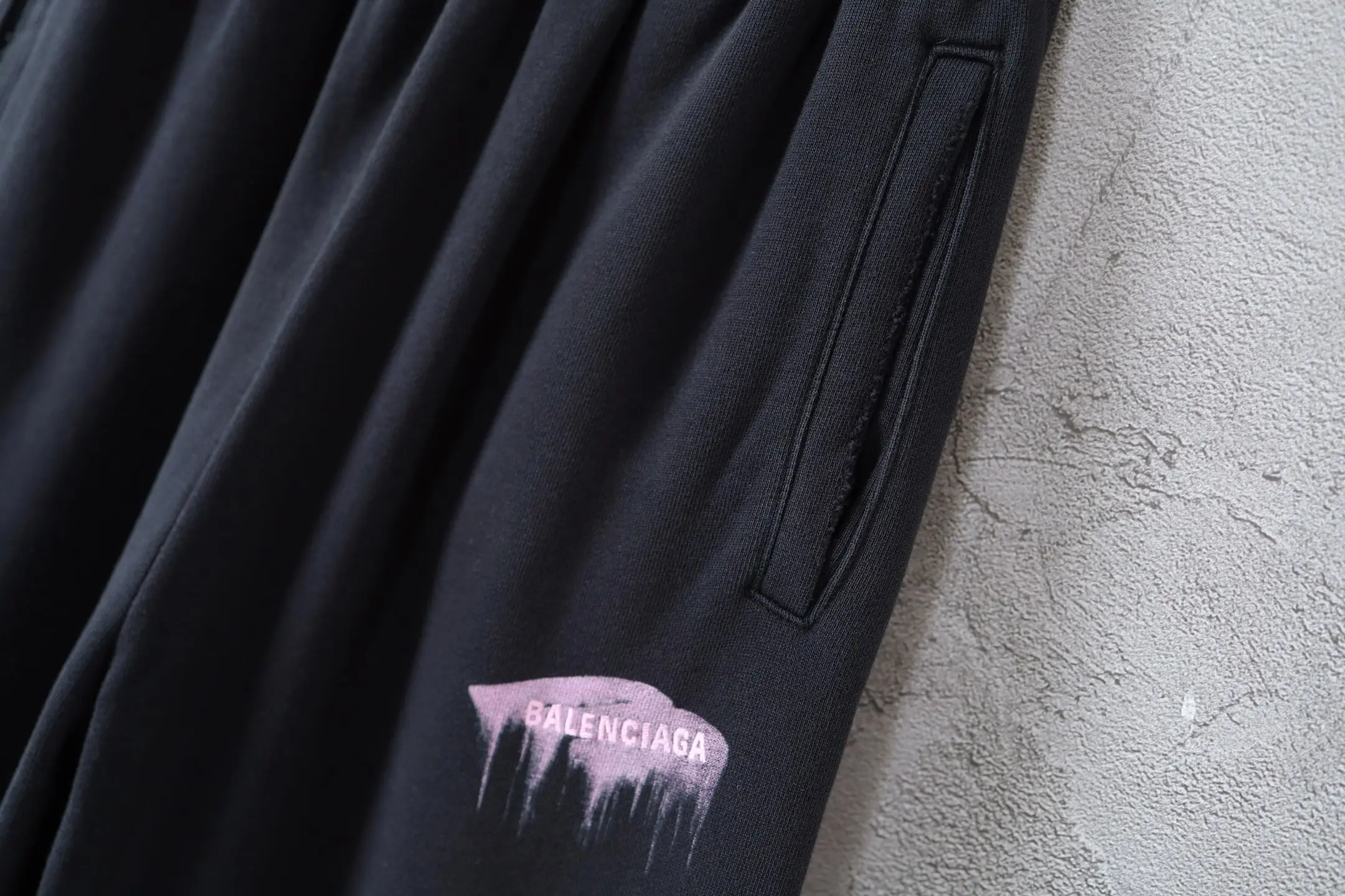 Logo Embroidered Paint-Drip Sweatpants D25922572 — view 4